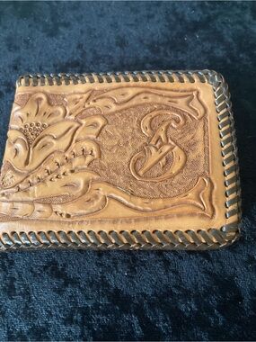 Hand-Tooled Floral Leather Card Holder - Tan